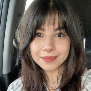 Meet your Posher, Angie